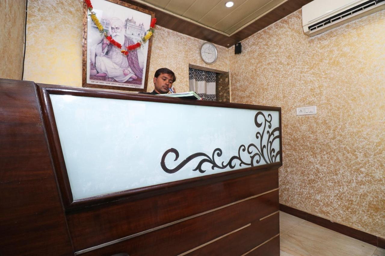 Silver Inn Near Acropolis Mall Kolkata Bagian luar foto