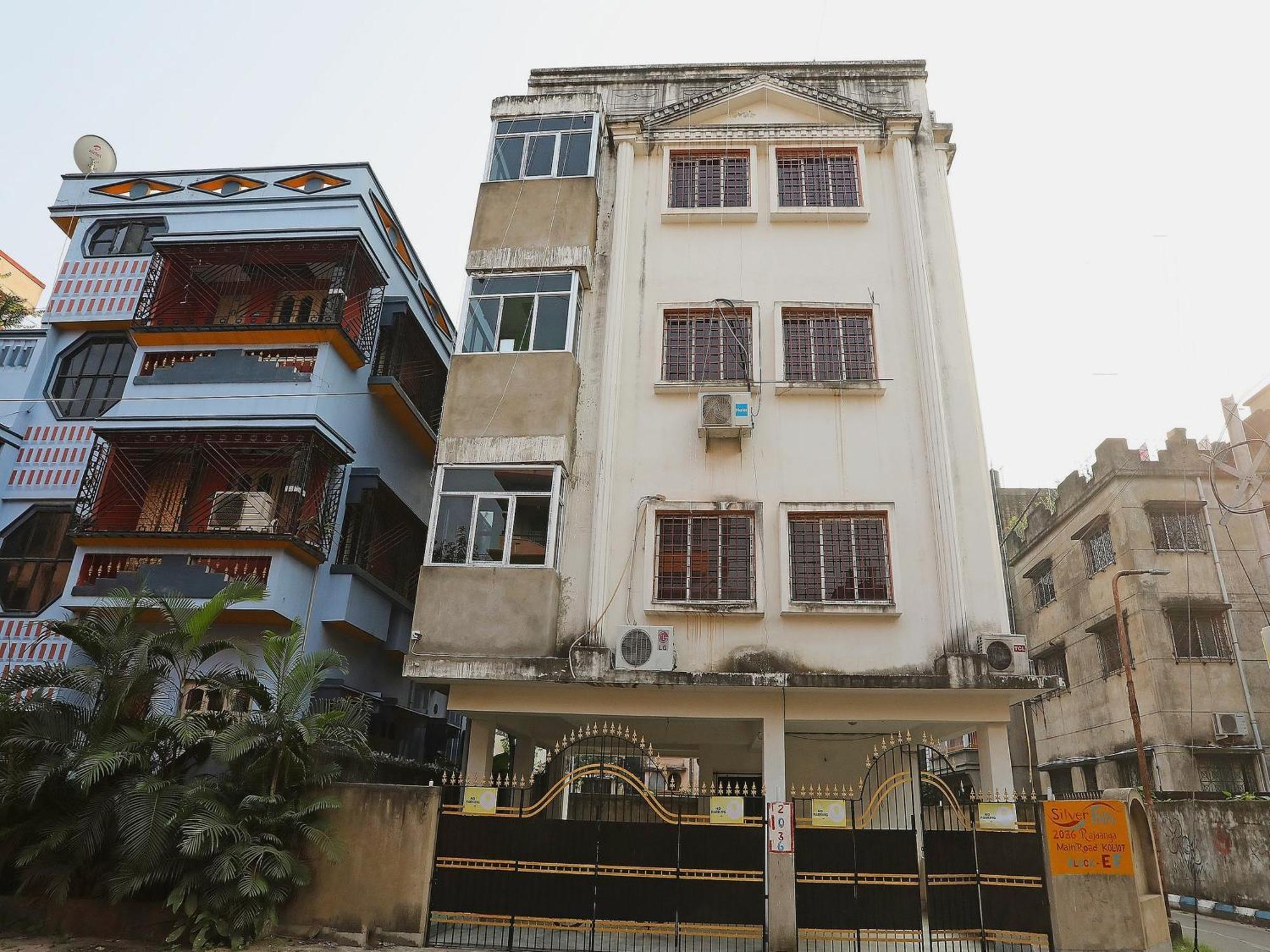 Silver Inn Near Acropolis Mall Kolkata Bagian luar foto