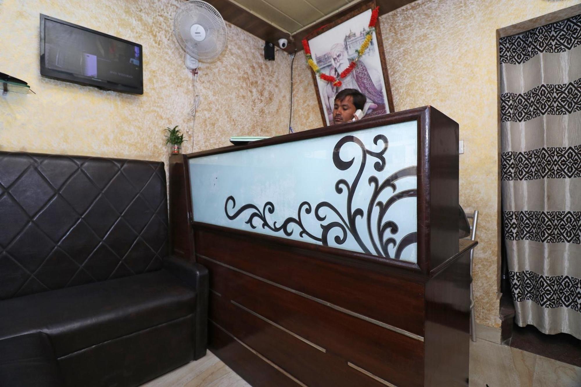 Silver Inn Near Acropolis Mall Kolkata Bagian luar foto