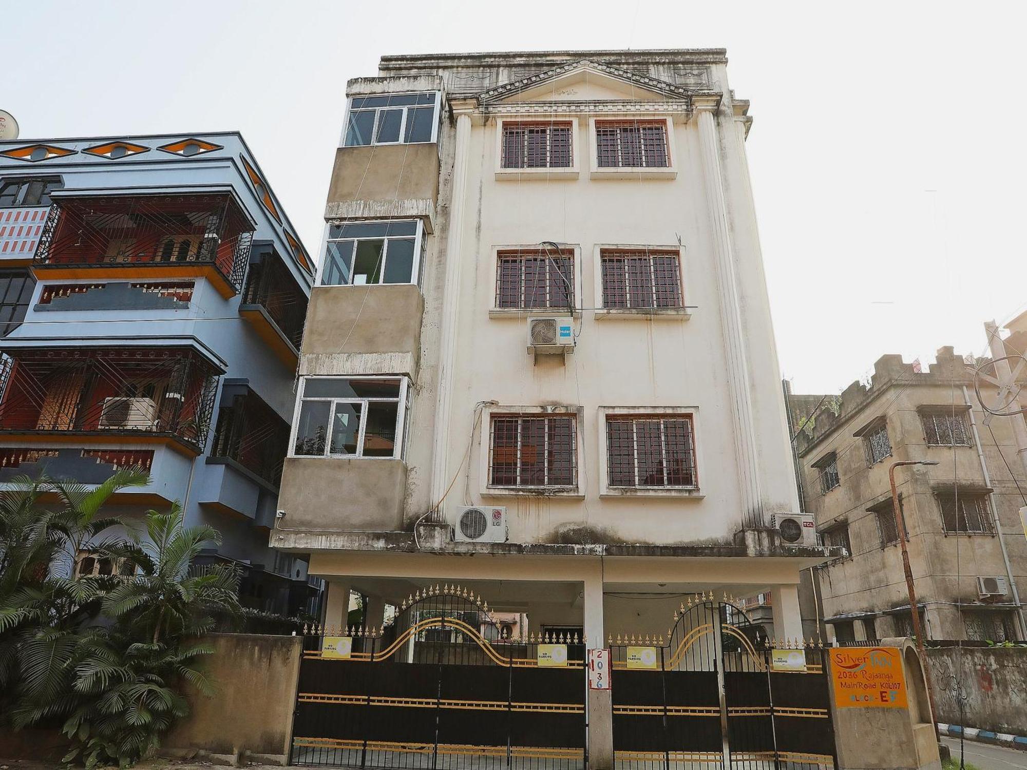 Silver Inn Near Acropolis Mall Kolkata Bagian luar foto